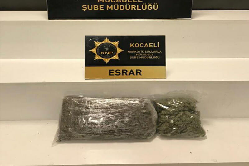 1 kilo 200 gram uyuşturucuyla yakalandı