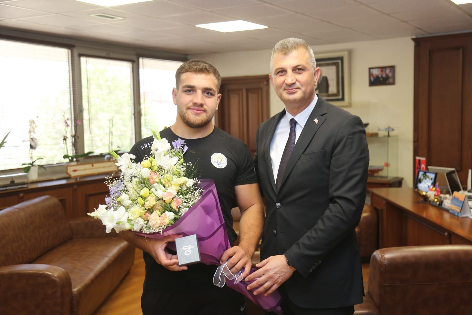 Sezer, Kırkpınar'daki gururlarımızı ağırladı - Resim : 3