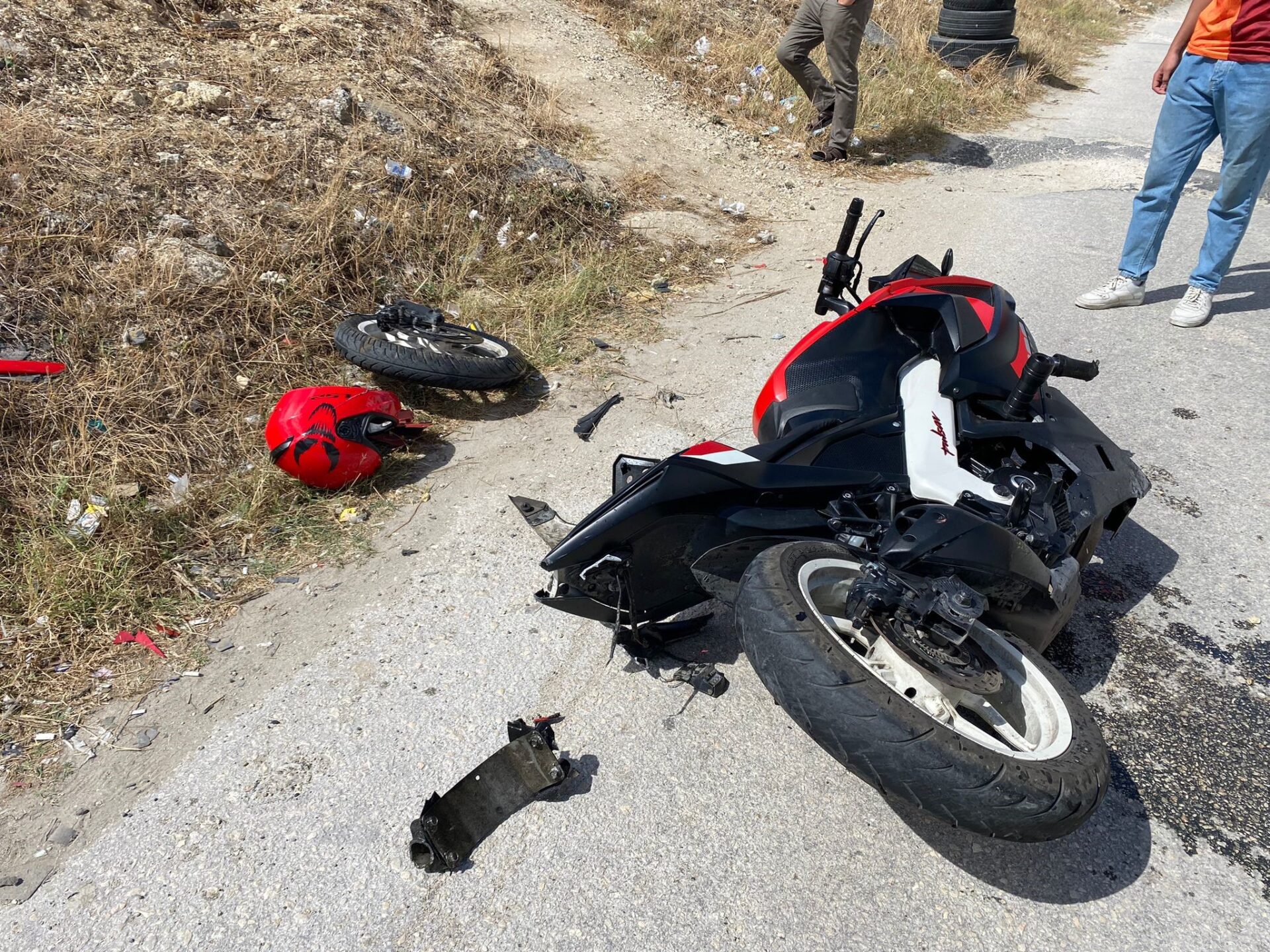 Motosiklet kazasında ağır yaralanan genç hayatını kaybetti - Resim : 1