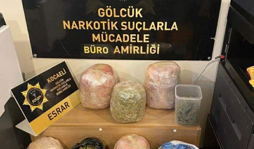 Evde 7 kilo esrar ele geçirildi 