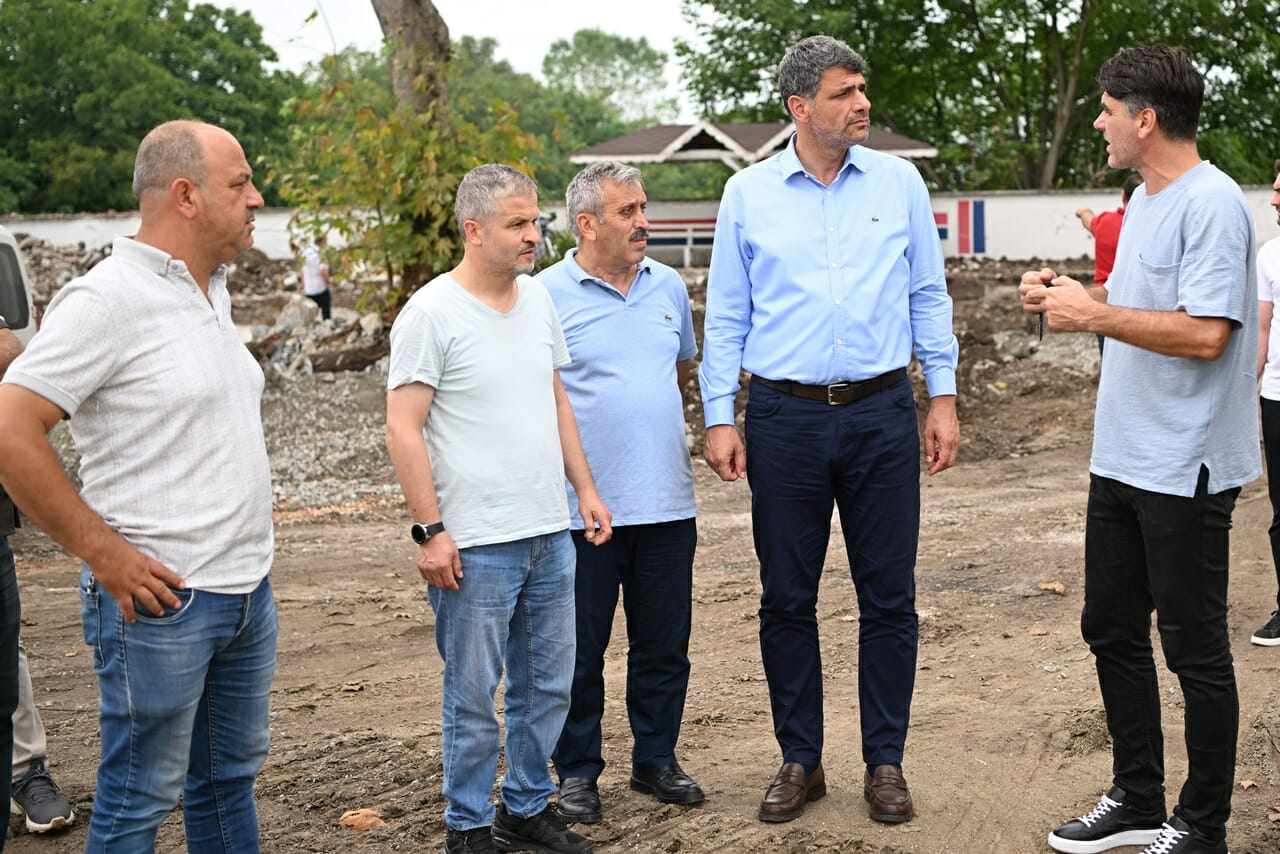 Mustafa Kocaman, Köseköy Ateşspor tesislerini inceledi - Resim : 2