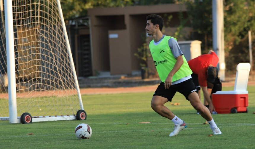 Son transfer Burak Öksüz sahne aldı