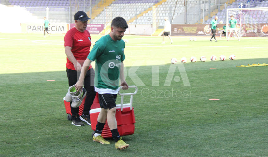 Kocaelispor - Denizlispor maçı çok özel görüntüleri - Resim : 19