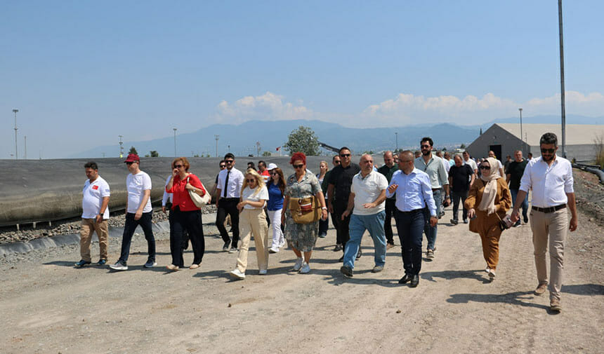 İzmit Körfezi’ni akvaryuma çevirecek projeyi incelediler!