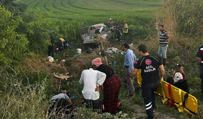 Katliam gibi kaza! 3 Ölü, 11 yaralı