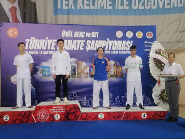 Karate antrenörlerinden sitem dolu açıklama - Resim : 6