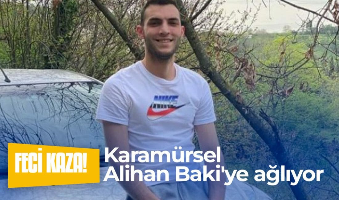 Karamürsel'de motosikletle park halindeki