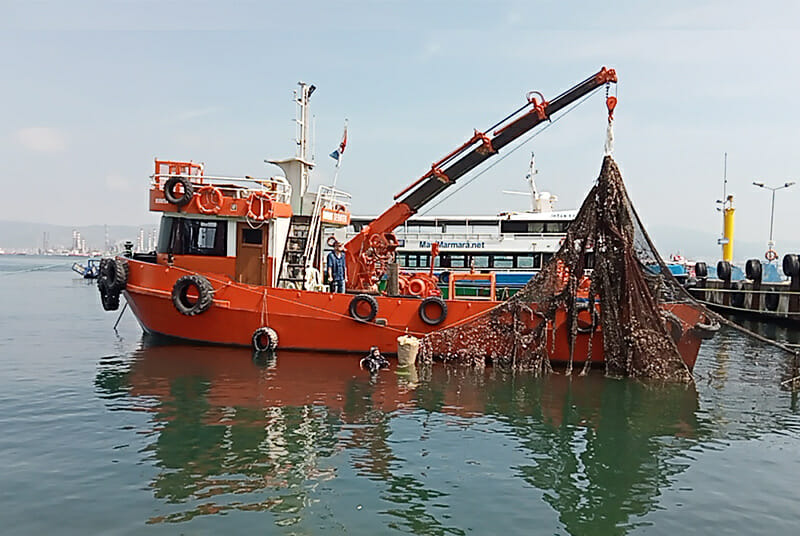 Marmara hayalet ağlarla temizlendi