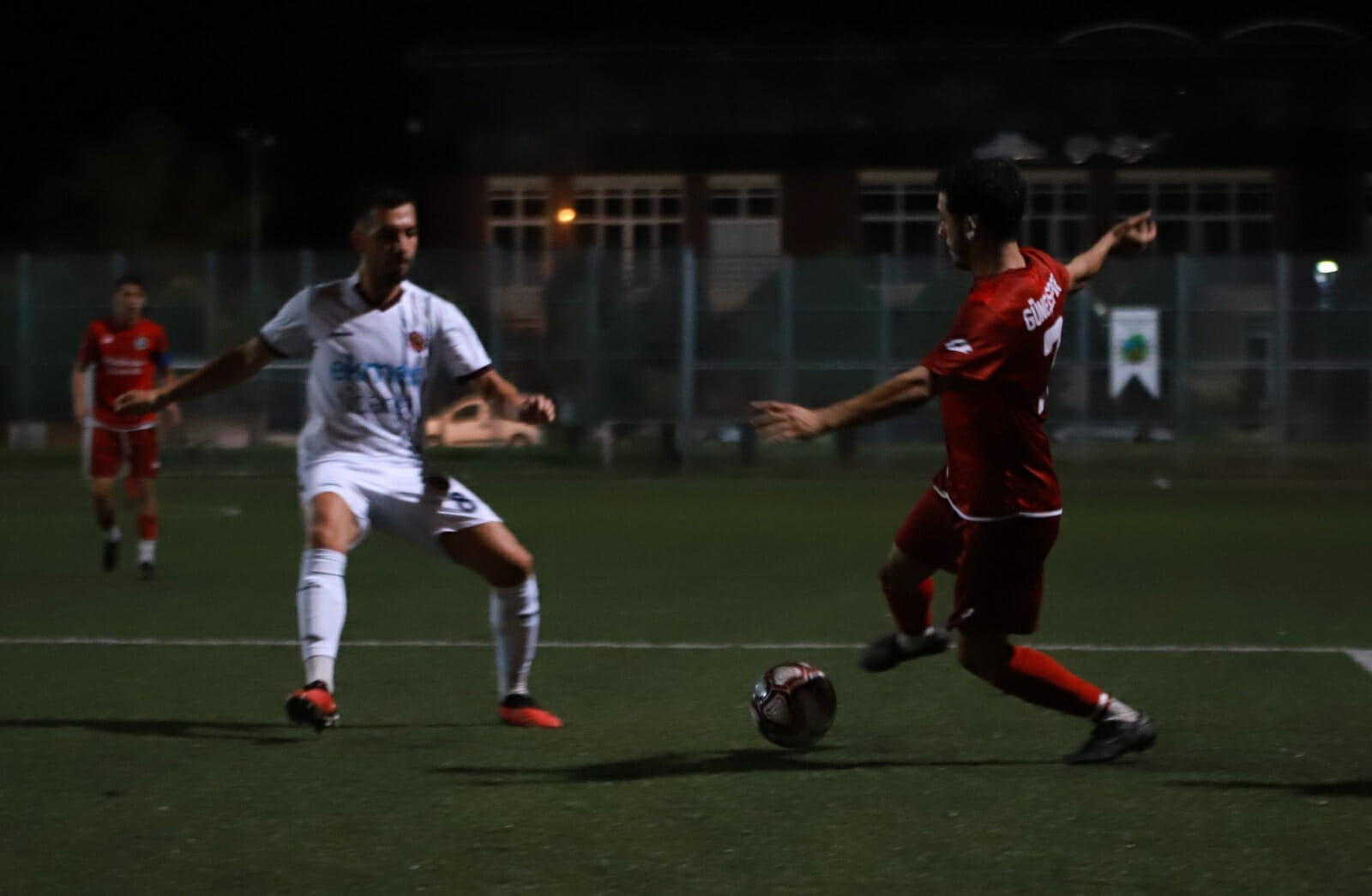 Ümit Besen çaldı, futbolcular oynadı! - Resim : 1