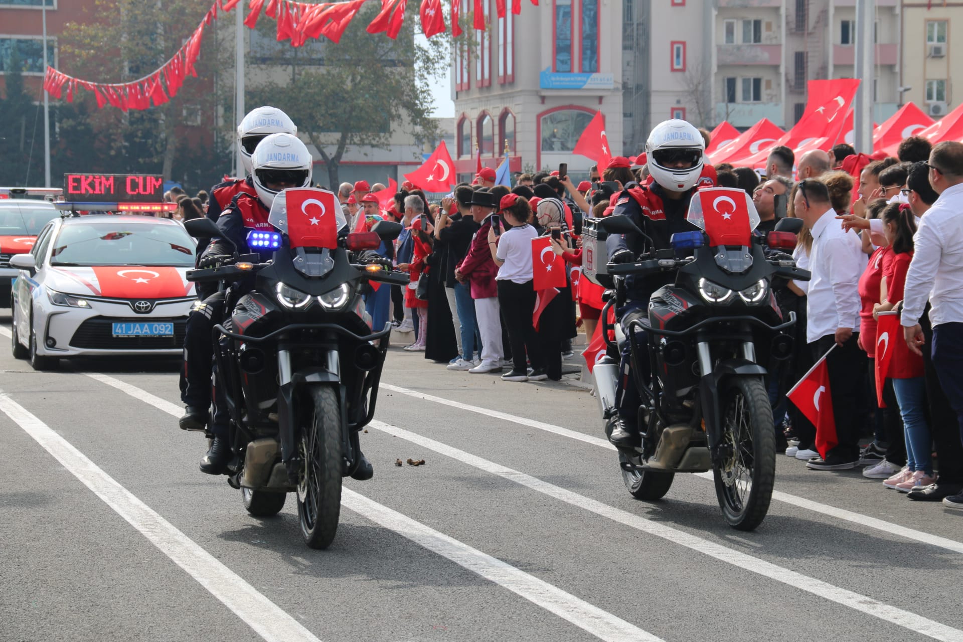 100'üncü yılda yüzyılın geçit töreni - Resim : 4