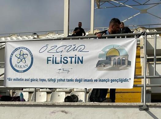 Er Bakan Spor, Mazlum Filistin’in yanında! - Resim : 2