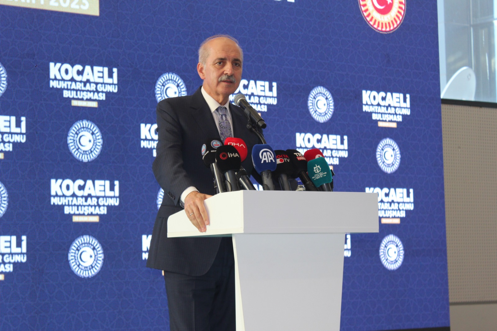 Kurtulmuş muhtarlarla buluştu: Sizlerin görevi Kocaeli’yi ileriye götürmek - Resim : 3