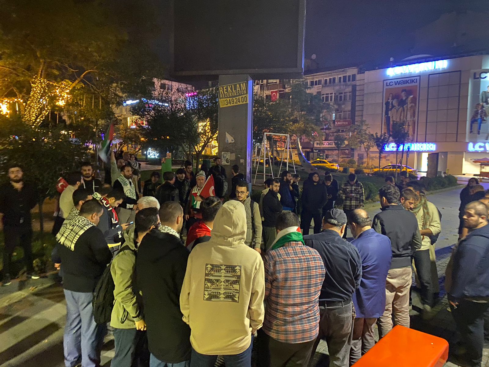 Gazze için İzmit Sabri Yalım’da protesto. Herkesi çağırıyorlar! - Resim : 1