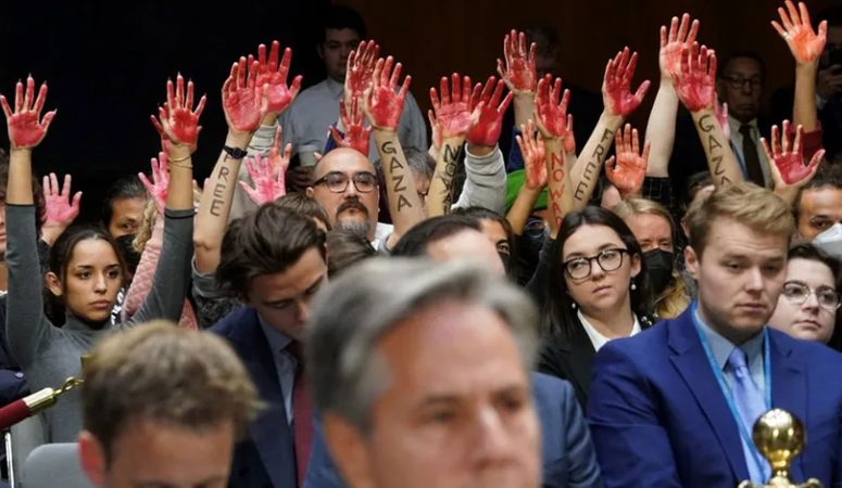 ABD Kongresi’nde savaş karşıtı protesto! “İsrail’in döktü kan ellerinizde”