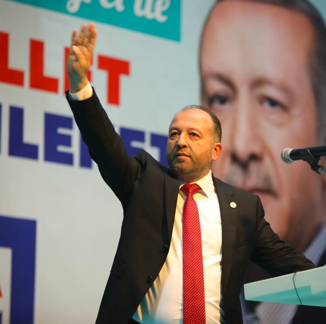 AK Parti Kocaeli il yönetiminde 4 istifa - Resim : 1