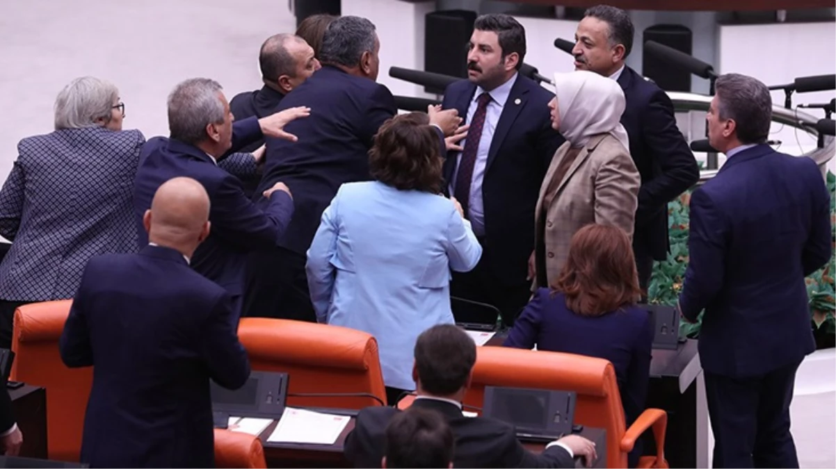 Kılıçdaroğlu’nun seçmene attığı SMS, TBMM’de tartışma konusu oldu