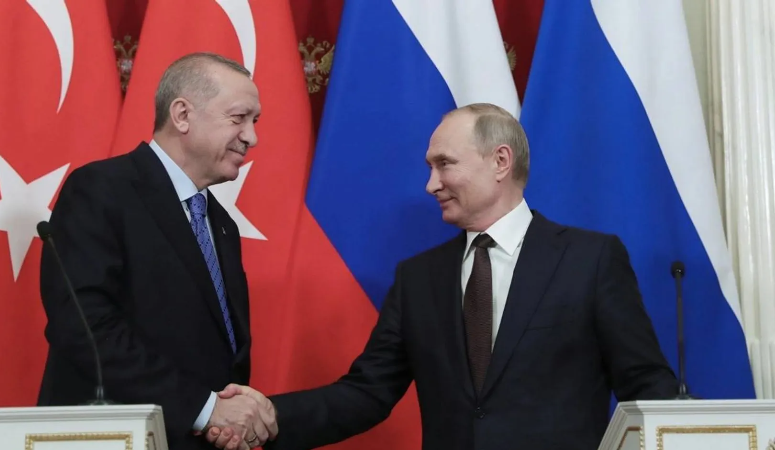 Putin’den Erdoğan’a 100. yıldönümü için tebrik mesajı