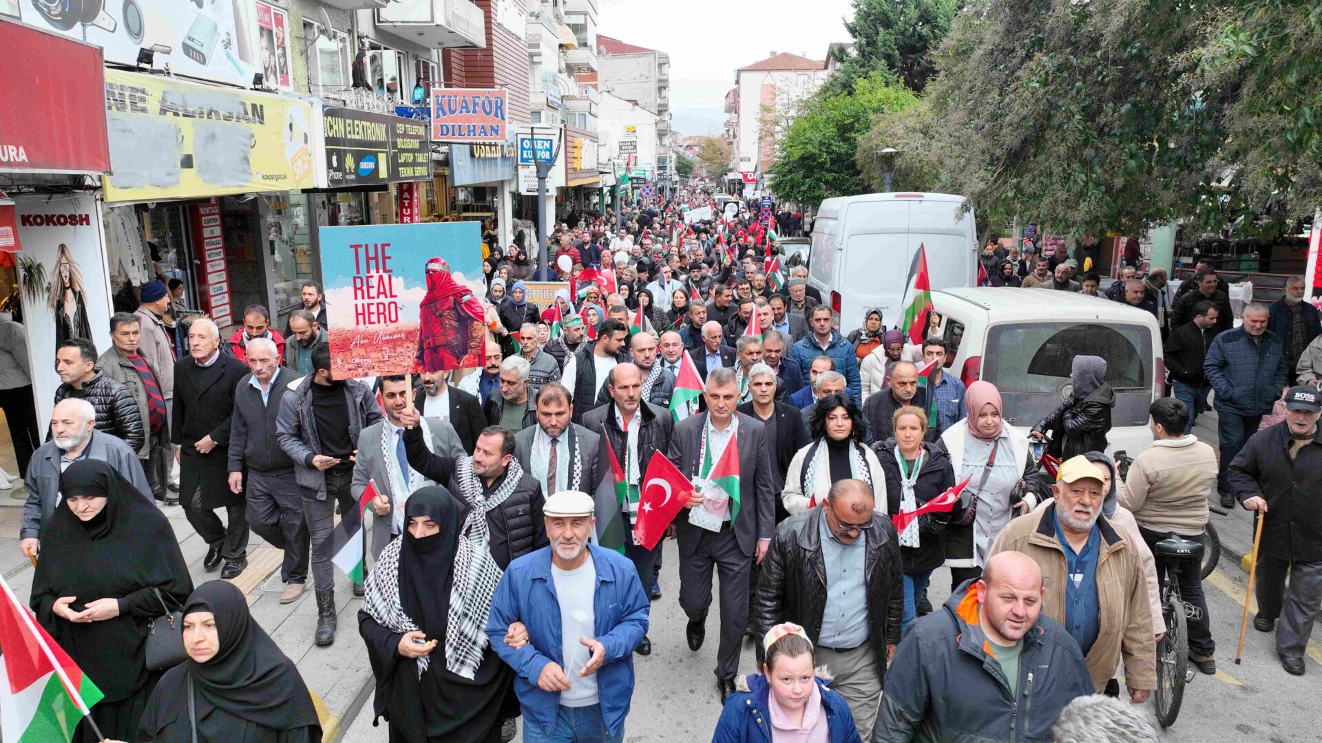 Gölcük'te Filistin'e destek yürüyüşü: "İsrail soykırım yapıyor" - Resim : 5