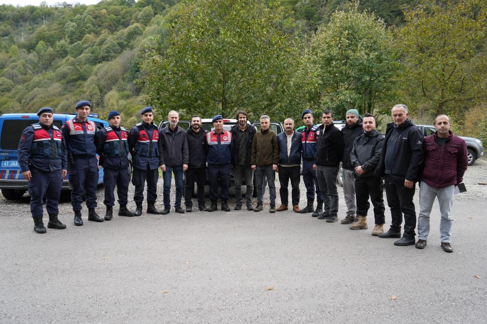 Nefes kesen ayı kurtarma operasyonu! - Resim : 3