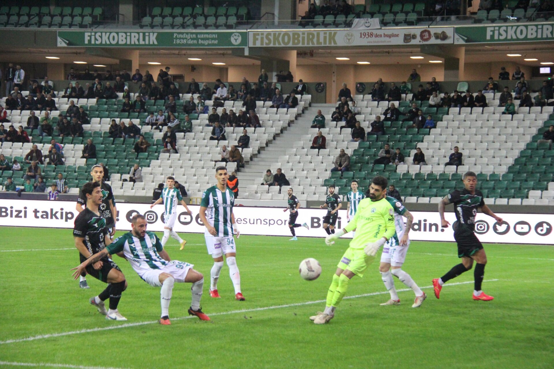 Giresunspor - Kocaelispor: 1-4 - Resim : 6