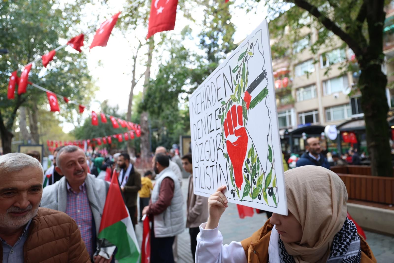 Kocaeli’de yüzlerce metrelik insan zinciri! - Resim : 6