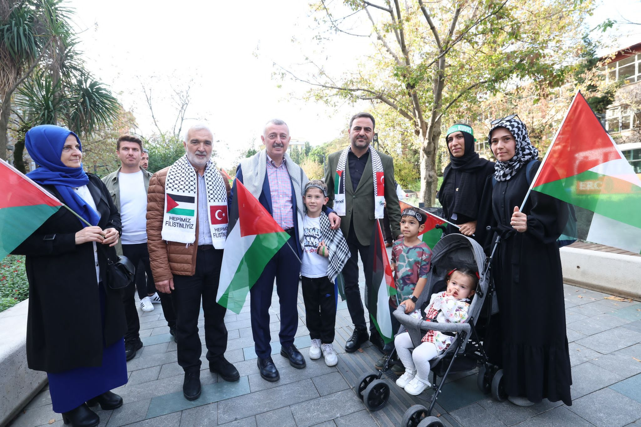 Kocaeli’de yüzlerce metrelik insan zinciri! - Resim : 19