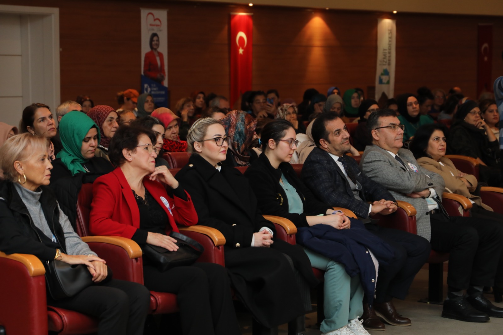 İzmit Belediyesi'nden akciğer kanseri farkındalık semineri - Resim : 1