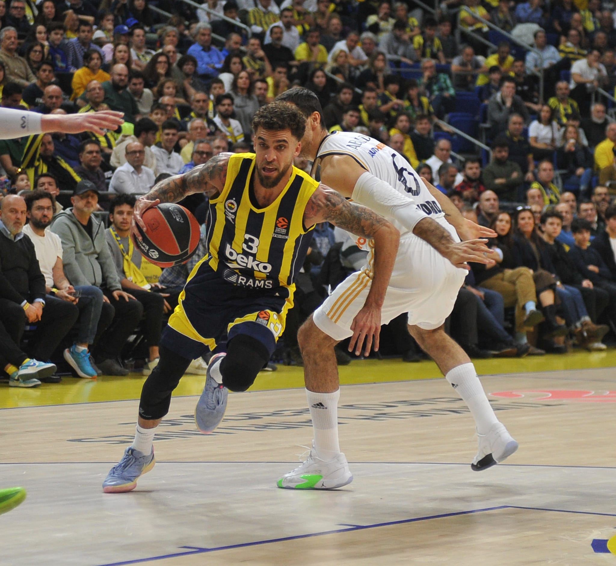 Fenerbahçe'den tarihi Real Madrid galibiyeti "100-99" - Resim : 1