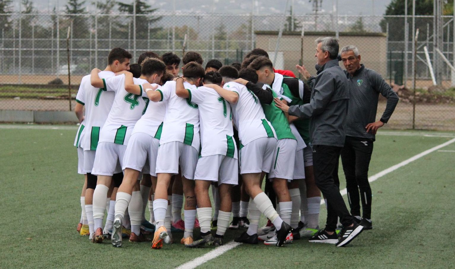 Nuri Çolak’lı Kocaelispor U-16 farklı başladı - Resim : 6