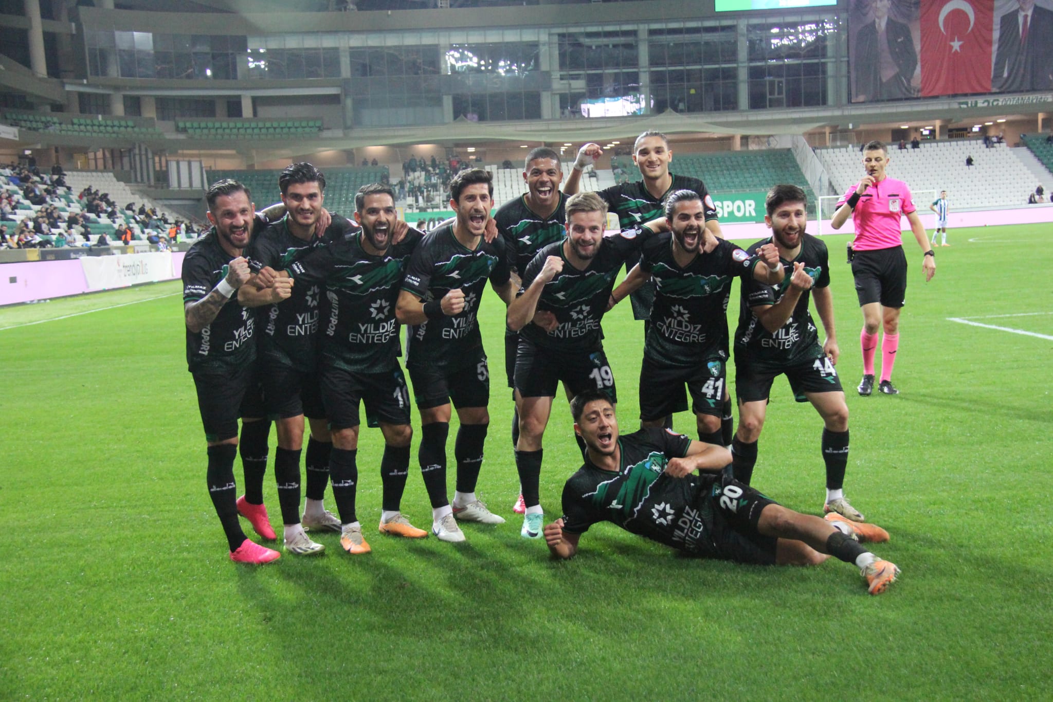 Giresunspor - Kocaelispor: 1-4 - Resim : 1