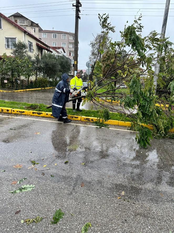 Büyükşehir'den yoğun kış mesaisi - Resim : 1