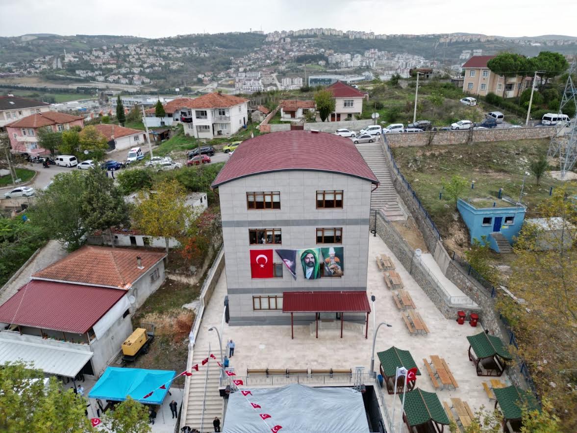 Bölgenin en büyük cemevi açıldı - Resim : 1