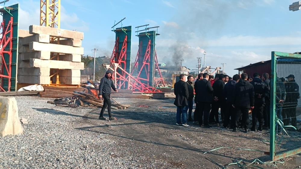 Metro inşaatında işçiler greve başladı - Resim : 1