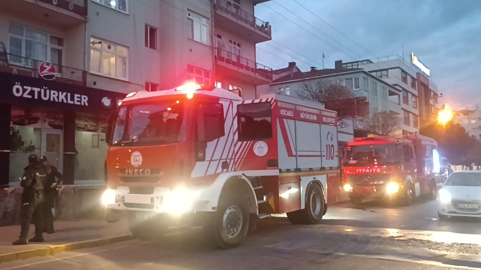 Kocaeli haber - Körfez'deki evin bacasında yangın çıktı - Resim : 1