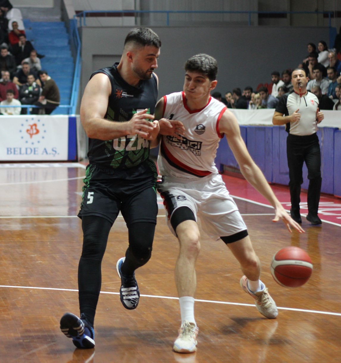 Büyüklerin en büyüğü İzmit Akademi! “86-76” - Resim : 7