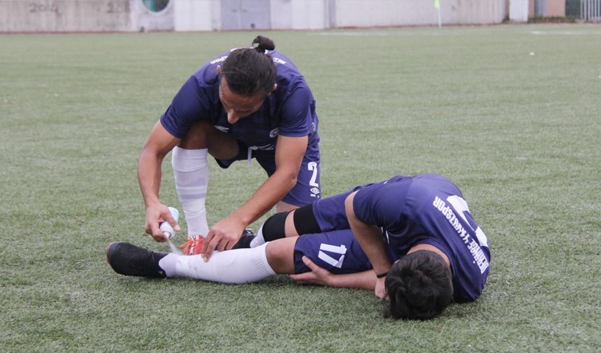 İş başa düştü, futbolcu Serkan Uzun sağlıkçı oldu!