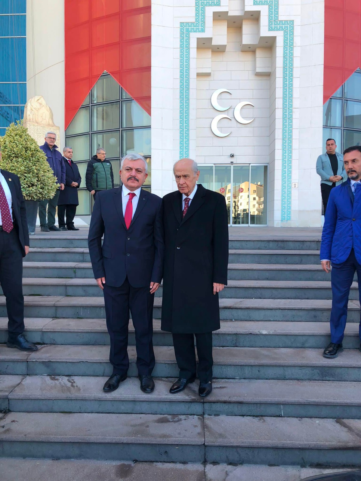 MHP Kocaeli siyaseti bu fotoğrafı konuşuyor: Bahçeli kapıda karşıladı - Resim : 3