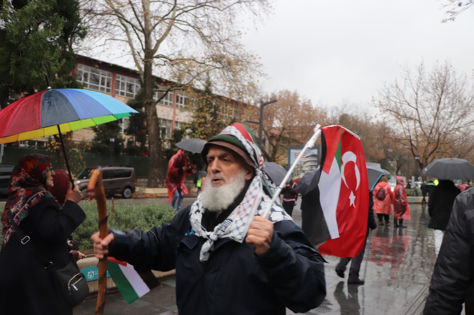 Balonlar Filisitinli çocuklar için gökyüzüne! “Tarih sussa hakikat susmayacak” - Resim : 2