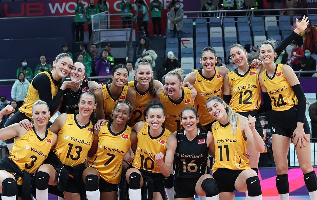 Kadınlar Dünya Voleybol finalini 2 TÜRK takımı oynayacak!!! - Resim : 4