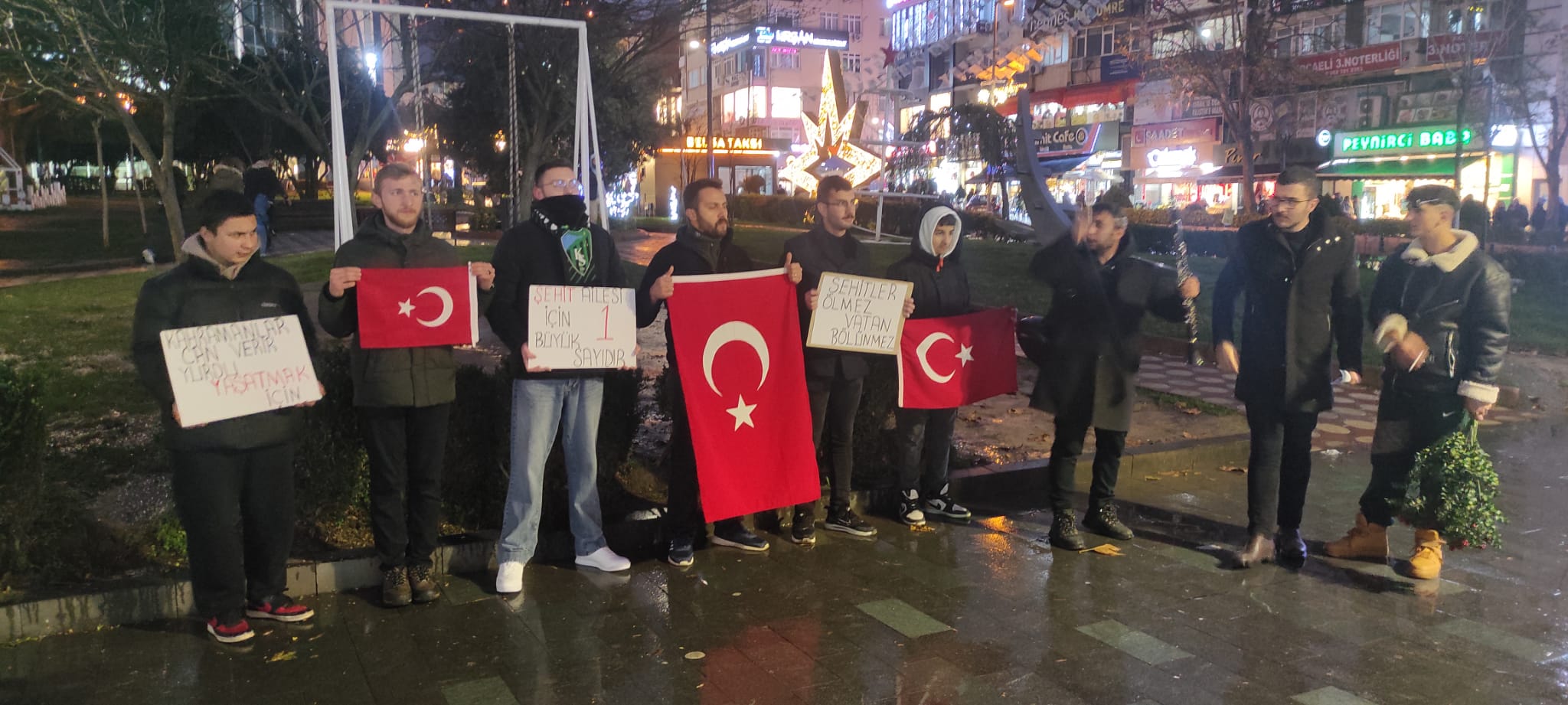 İzmitli Türkçüler terörü lanetledi "Barış değil intikam istiyoruz" - Resim : 2