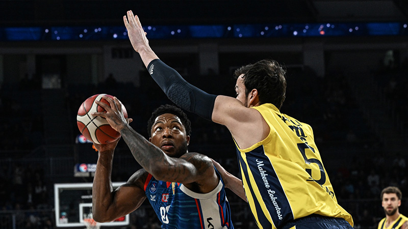 Eurolegua derbisinde kazanan Anadolu Efes: “81-80”