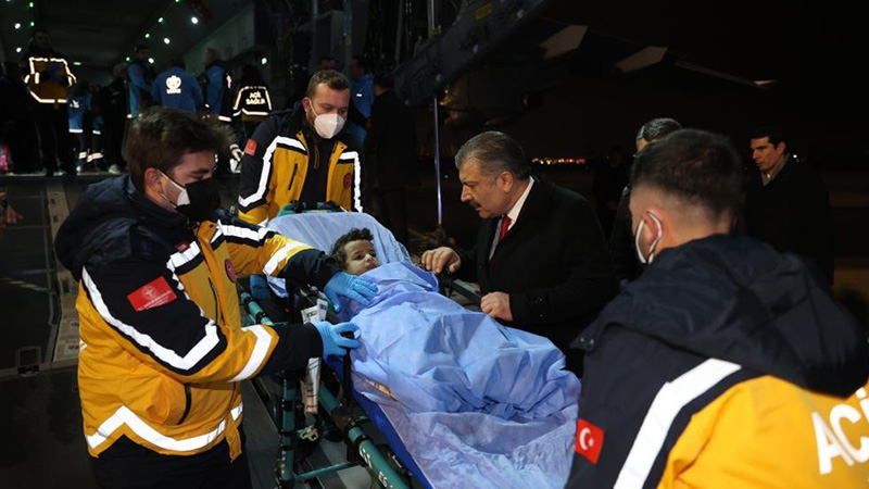 Bakan Koca açıkladı: 182 hasta Türkiye’ye getirildi