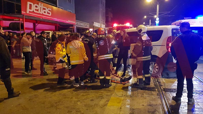 Kocaeli haber - İzmit Yenişehir mahalesinde feci kaza: İki yaralı - Resim : 9