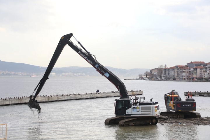 Büyükakın, Değirmendere çekek yerini inceledi - Resim : 1