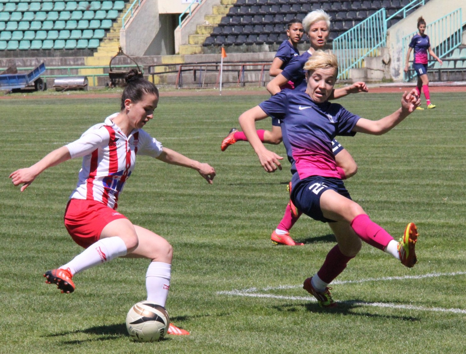 Gülbin Hız: İlk futbol maçımı basketbol ayakkabısı ile yaptım - Resim : 2