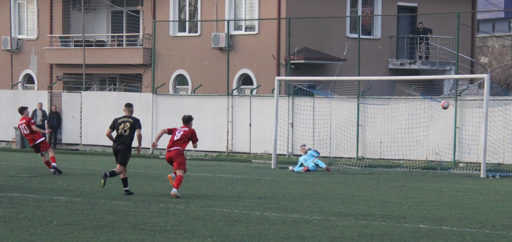 Numan’dan Kocaeli Güneş’e hayat öpücüğü! “2-1” - Resim : 3