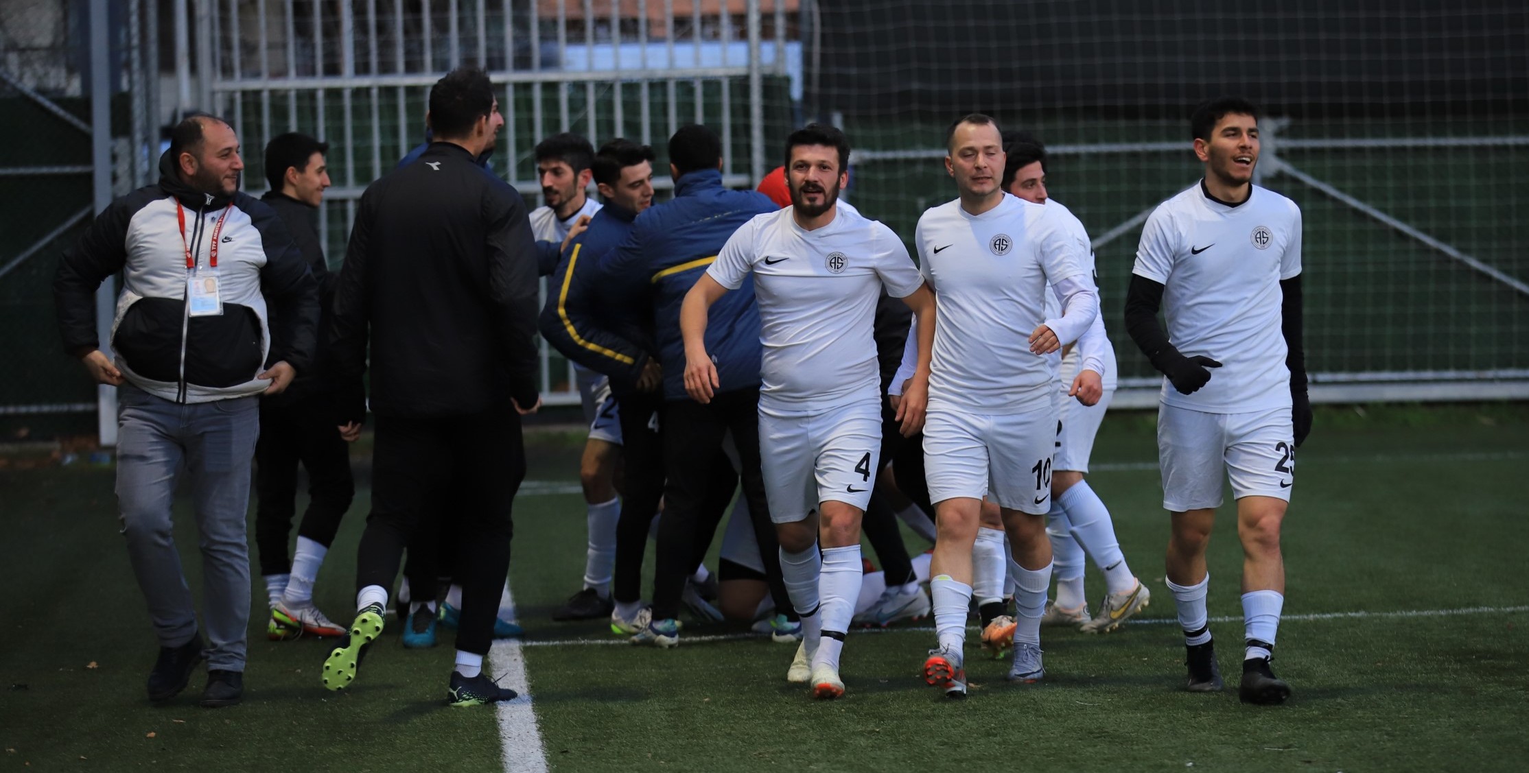 Mekanın sahibi geri döndü! Alikahya SÜPER oldu! “2-0” “Foto Galeri Ali Köksal” - Resim : 20