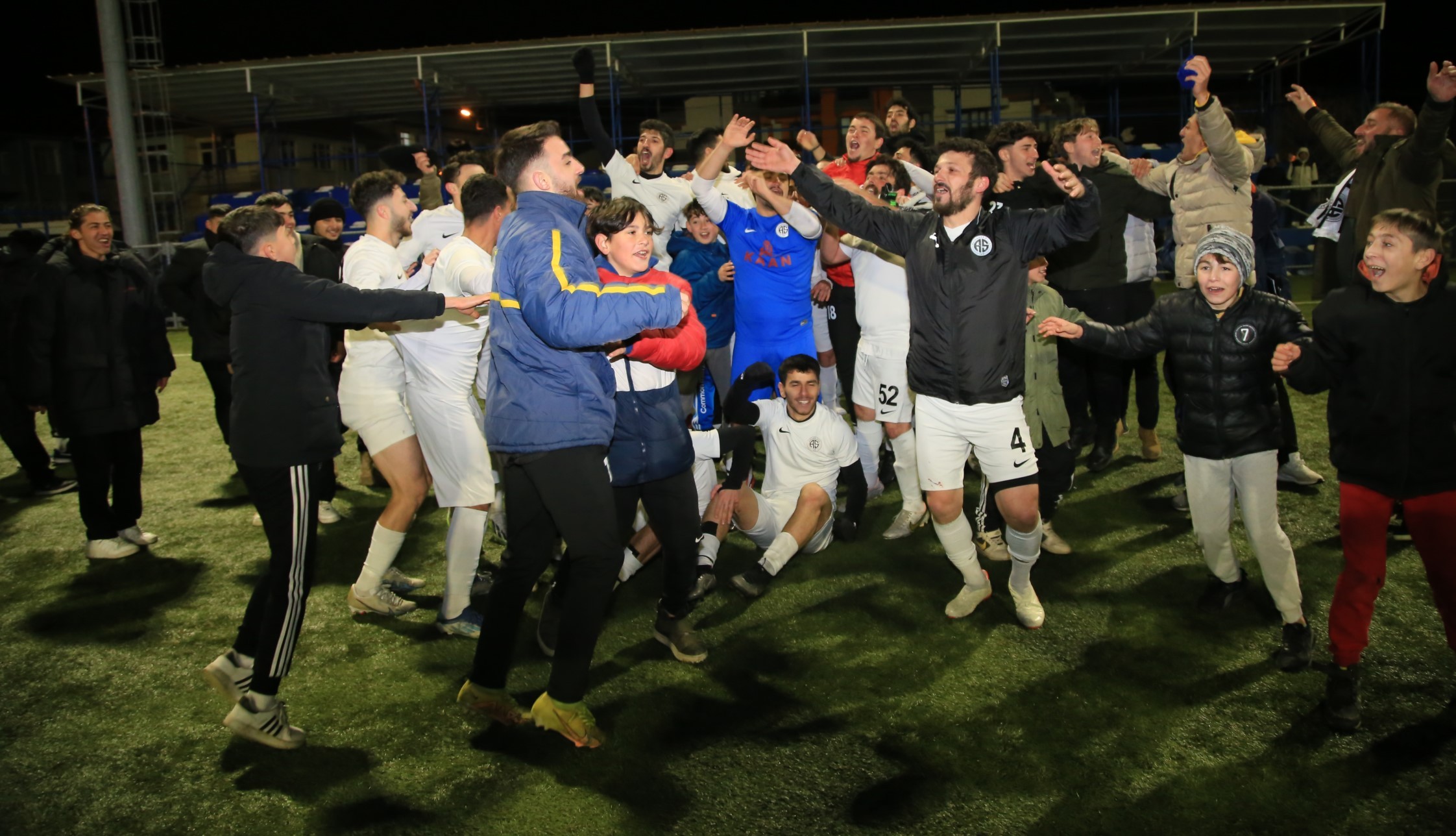 Mekanın sahibi geri döndü! Alikahya SÜPER oldu! “2-0” “Foto Galeri Ali Köksal” - Resim : 51