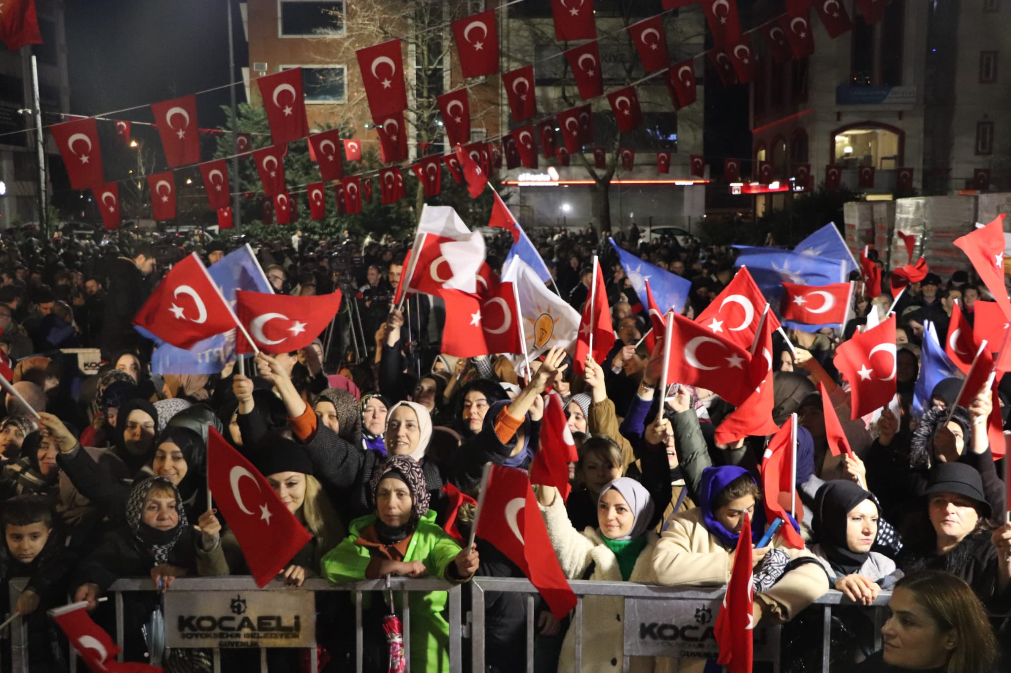 Cumhur İttifakı Büyükakın’ı bağrına bastı! “Yeni Kocaeli'yi inşaa edeceğiz” - Resim : 1