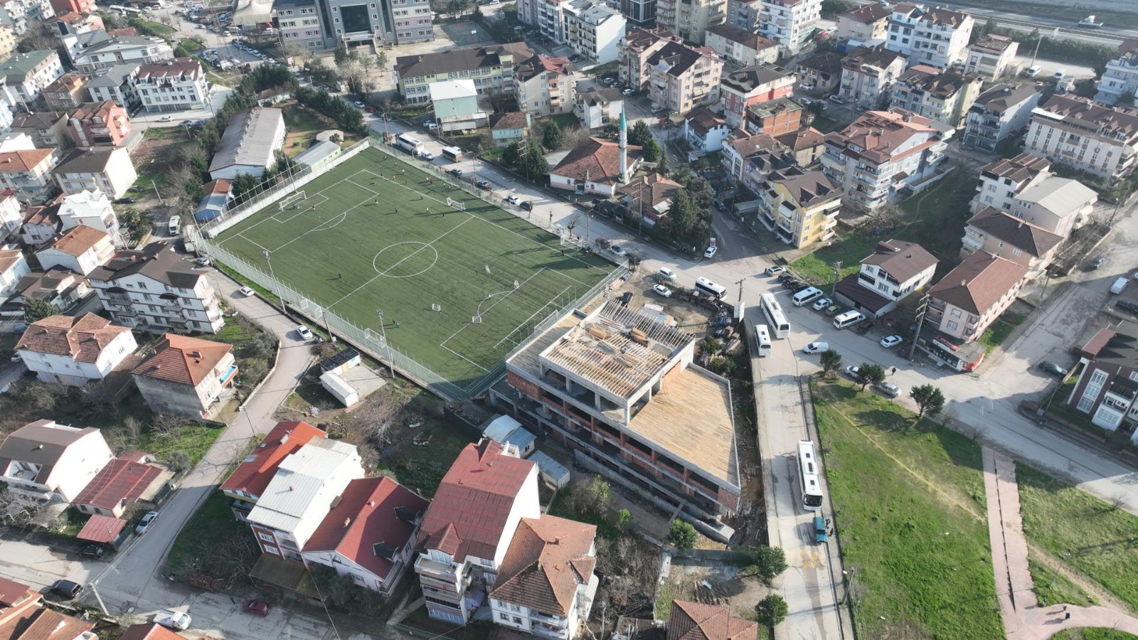 Hasan Doğan Tesisleri’nde yolun yarısı geçildi - Resim : 4